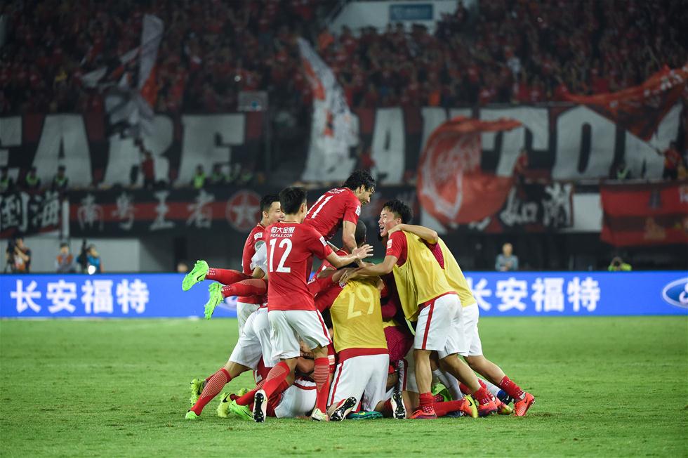 半场：莱比锡2-0法兰克福，哈德、鲍姆加特纳相互传射